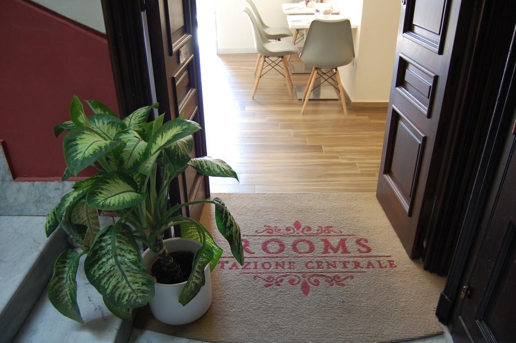 Rooms Stazione Centrale Napoli Dış mekan fotoğraf
