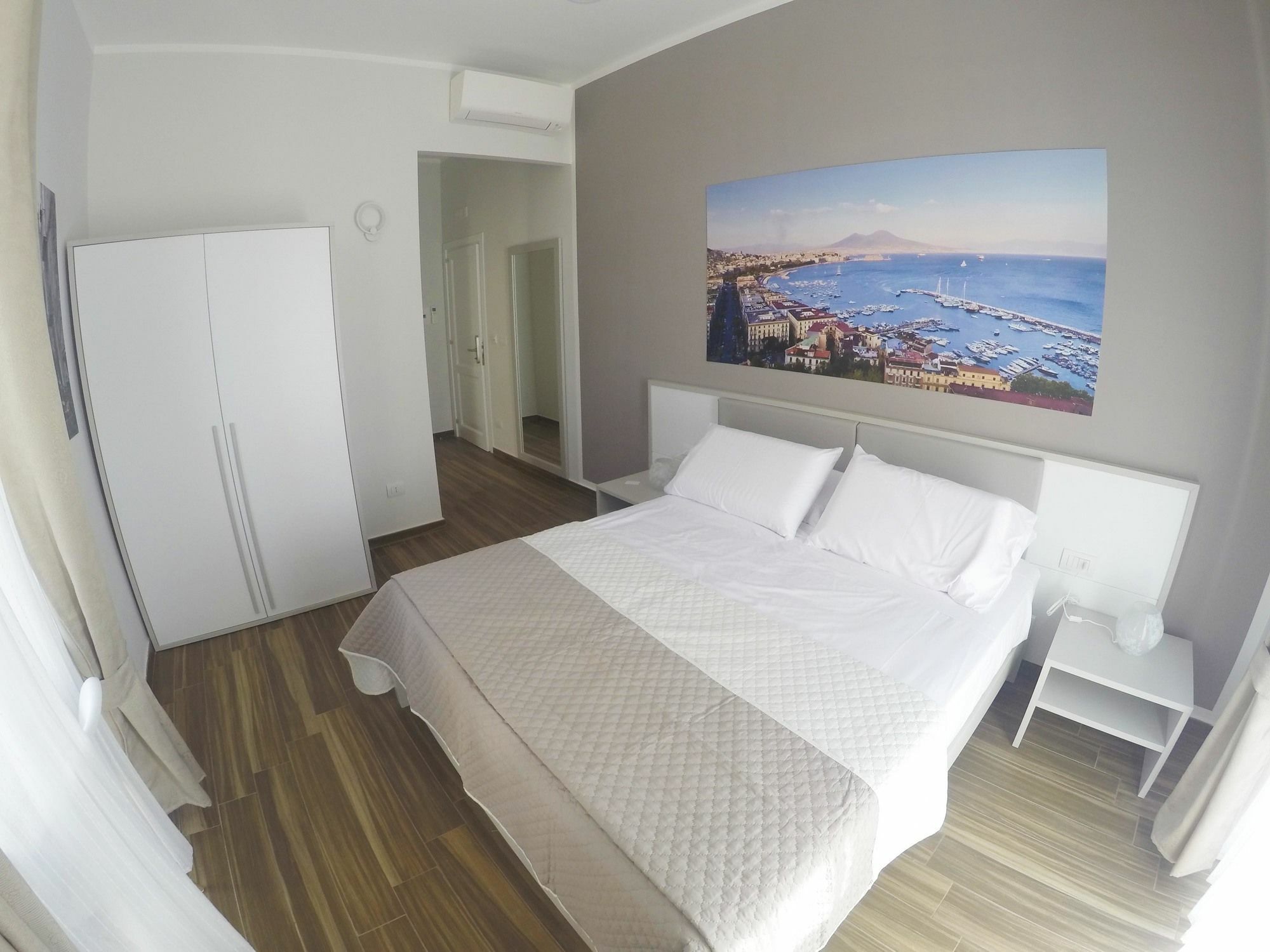Rooms Stazione Centrale Napoli Dış mekan fotoğraf