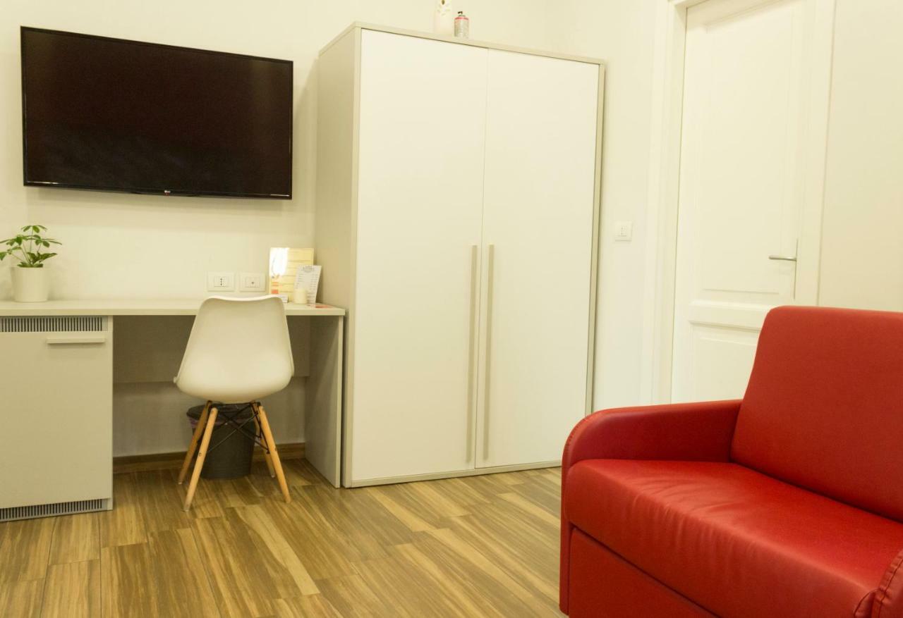 Rooms Stazione Centrale Napoli Dış mekan fotoğraf