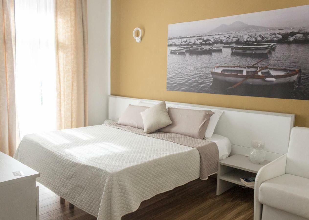 Rooms Stazione Centrale Napoli Dış mekan fotoğraf
