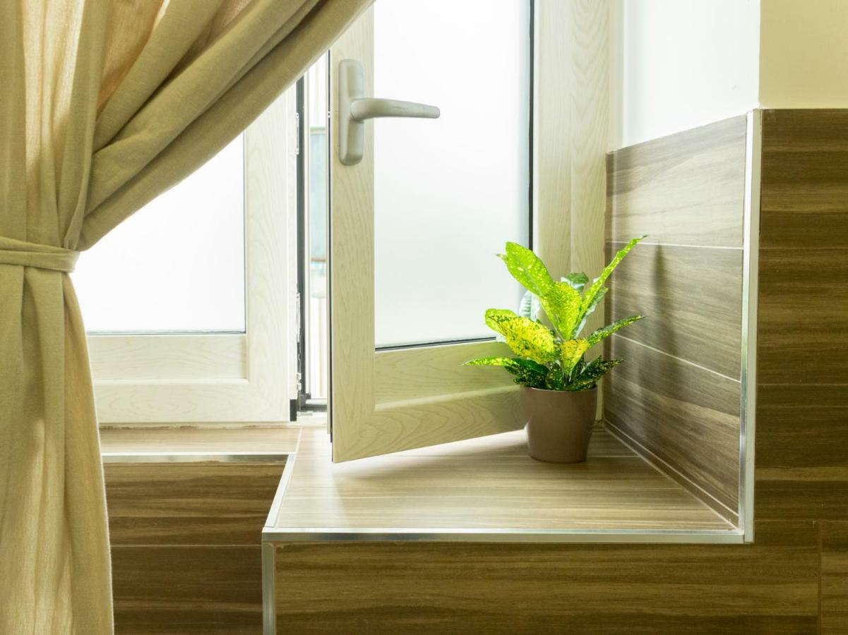 Rooms Stazione Centrale Napoli Dış mekan fotoğraf