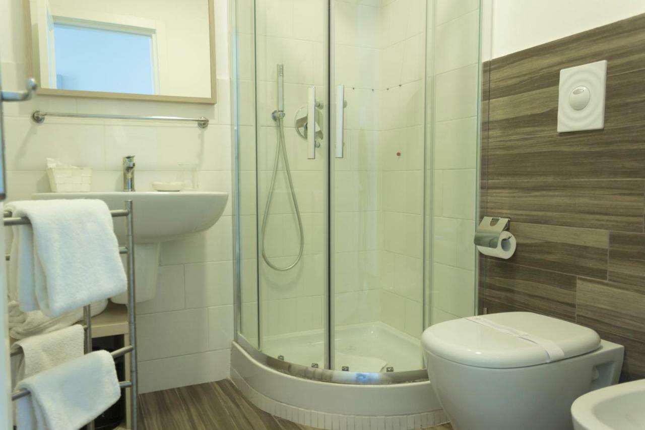 Rooms Stazione Centrale Napoli Dış mekan fotoğraf