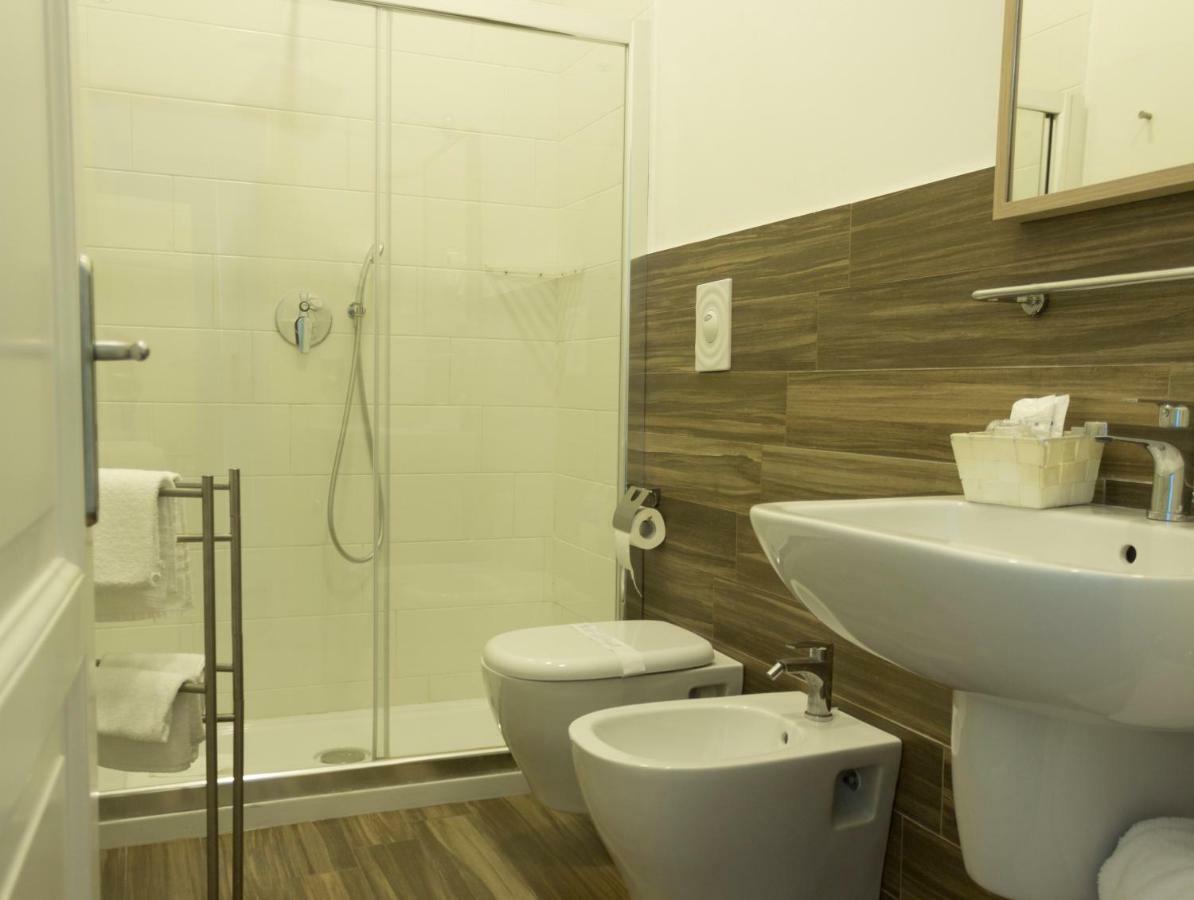 Rooms Stazione Centrale Napoli Dış mekan fotoğraf